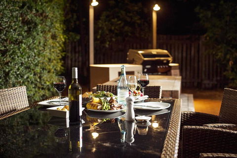 At The Sound Noosa Motel - Lennox Head Accommodation 4