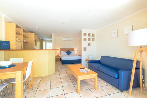 At The Sound Noosa Motel - Lennox Head Accommodation 28