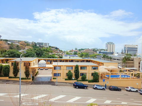 The Robert Towns - Lennox Head Accommodation 13