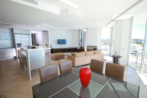 Oceans Mooloolaba - Lennox Head Accommodation 25