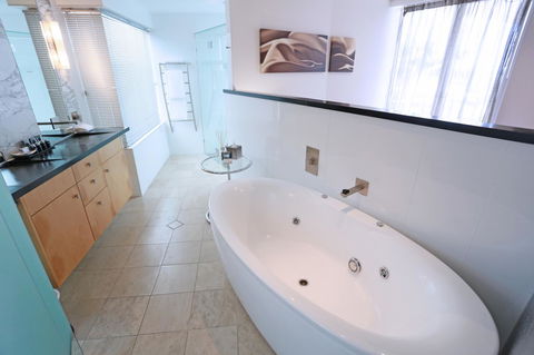 Oceans Mooloolaba - Lennox Head Accommodation 8