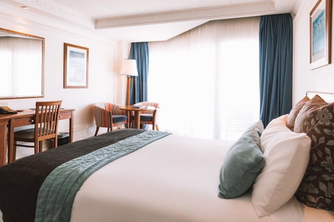 Pullman Cairns International - Lennox Head Accommodation 18