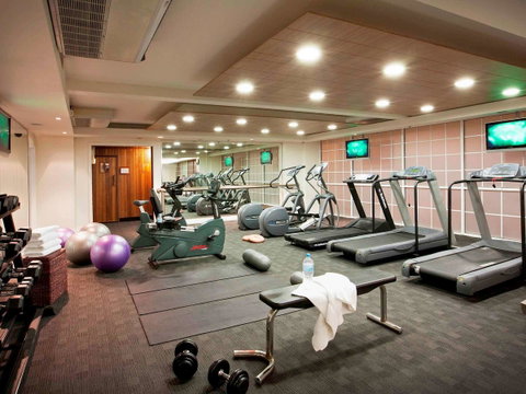Pullman Cairns International - Lennox Head Accommodation 34
