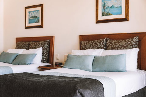Pullman Cairns International - Lennox Head Accommodation 20