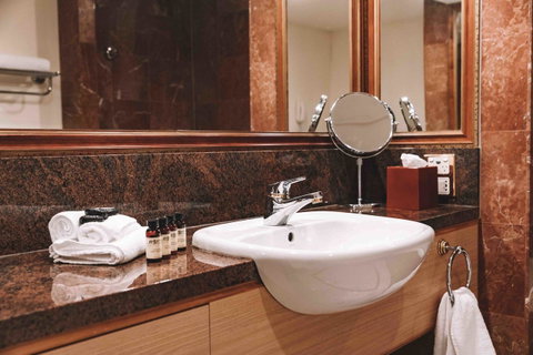Pullman Cairns International - Lennox Head Accommodation 7
