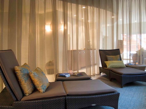 Pullman Cairns International - Lennox Head Accommodation 36