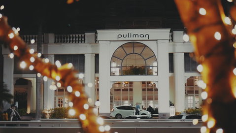 Pullman Cairns International - Lennox Head Accommodation 15