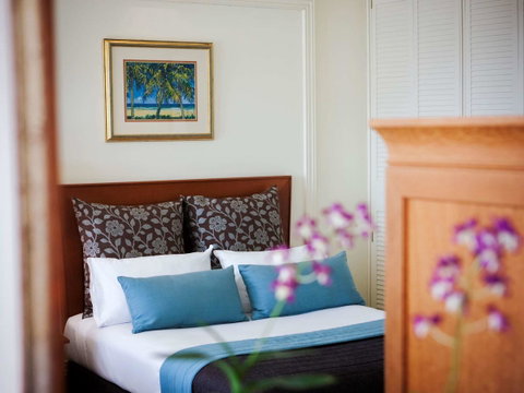 Pullman Cairns International - Lennox Head Accommodation 43