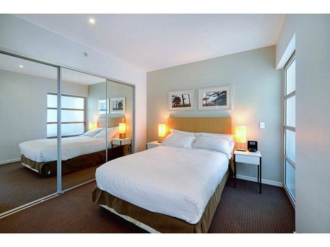H Star Residences-- Paradise Stayz - Lennox Head Accommodation 8
