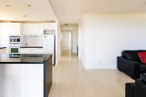 Burgess @ Kings Beach Apartments - Lennox Head Accommodation 14