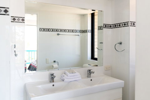 Burgess @ Kings Beach Apartments - Lennox Head Accommodation 15