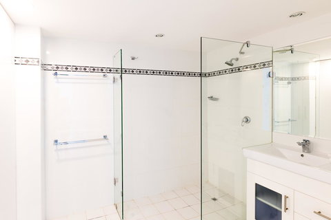 Burgess @ Kings Beach Apartments - Lennox Head Accommodation 9