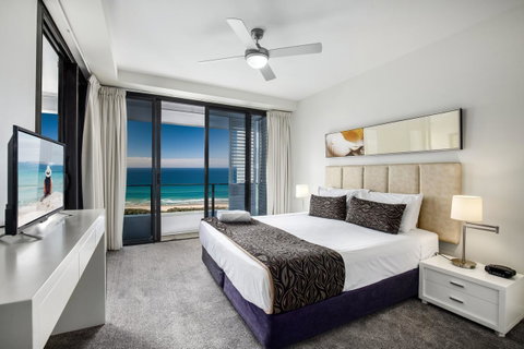 Ultra Broadbeach - Lennox Head Accommodation 33