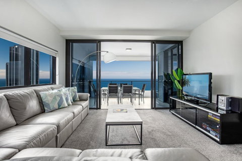 Ultra Broadbeach - Lennox Head Accommodation 34