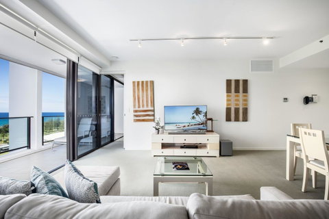 Ultra Broadbeach - Lennox Head Accommodation 36