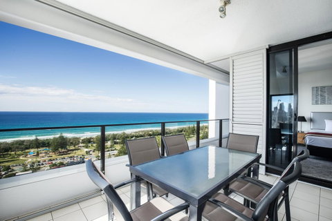 Ultra Broadbeach - Lennox Head Accommodation 32