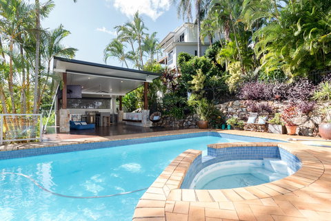 Private Guest Suite High On Currumbin Hill - Lennox Head Accommodation 28