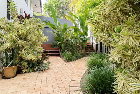 Private Guest Suite High On Currumbin Hill - Lennox Head Accommodation 17