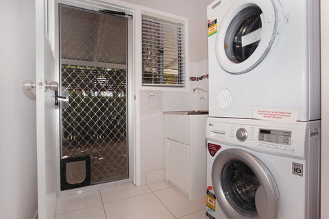 6 Botany Court Marcoola Beach - Pet Friendly 500 Bond - Lennox Head Accommodation 4
