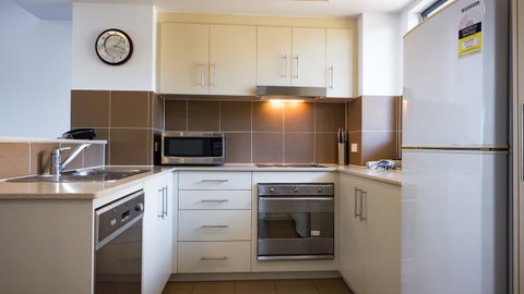 Swell Resort Burleigh Heads - Lennox Head Accommodation 7