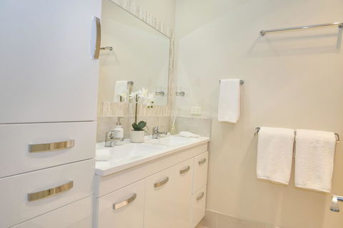 The Guesthouse Maleny - Lennox Head Accommodation 9