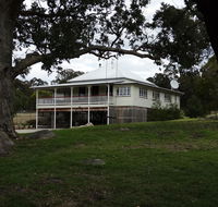 Loughmore House - Lennox Head Accommodation