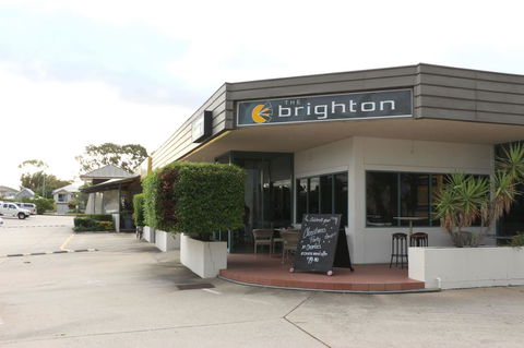 Brighton Hotel - Lennox Head Accommodation 0