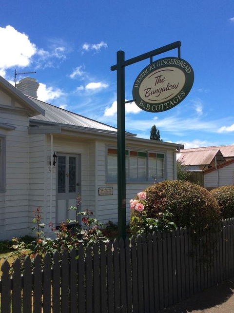 Westbury Gingerbread Cottages - Lennox Head Accommodation 1