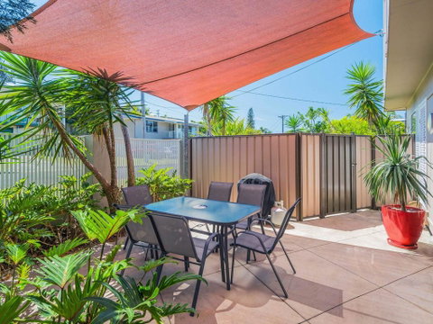 Yamba Daze - Sunrise - Pet Friendly - Lennox Head Accommodation 0