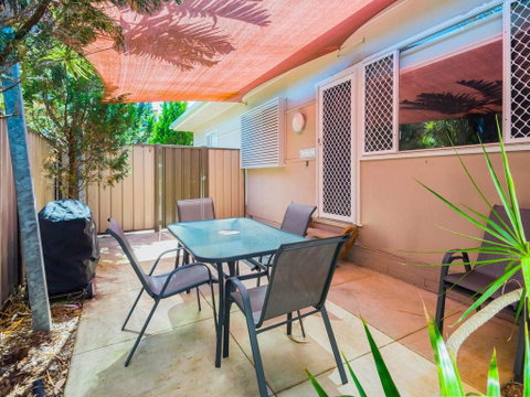 Yamba Daze - Sunset - Pet Friendly - Lennox Head Accommodation 0