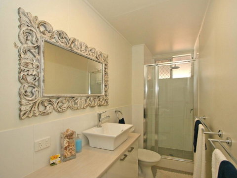 Yamba Daze - Sunset - Pet Friendly - Lennox Head Accommodation 3
