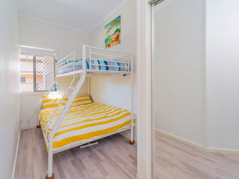 Yamba Daze - Sunset - Pet Friendly - Lennox Head Accommodation 2