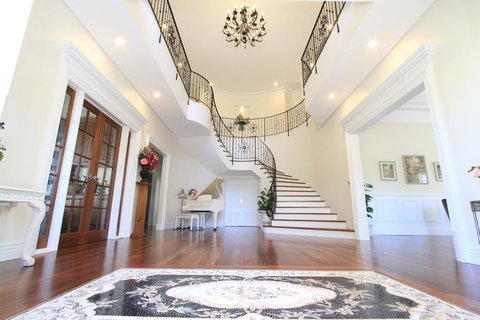 Yatahlia Manor Luxury Homestay - Lennox Head Accommodation 2