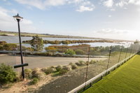 Book Tailem Bend Accommodation Vacations Lennox Head Accommodation Lennox Head Accommodation