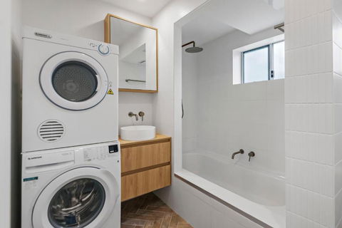 6B Beachfront Apartments - Lennox Head Accommodation 2