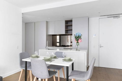 A 2BR Apt Near Melbourne Central & QV Market - Lennox Head Accommodation 4