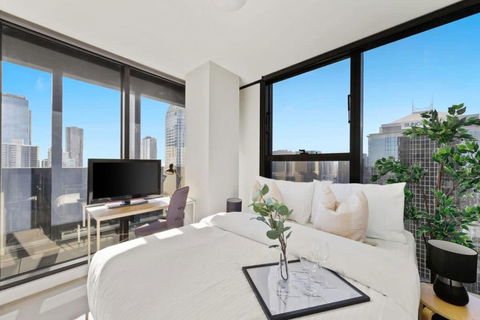 A 2BR Apt On Collins With City Views FREE Parking - Lennox Head Accommodation 0