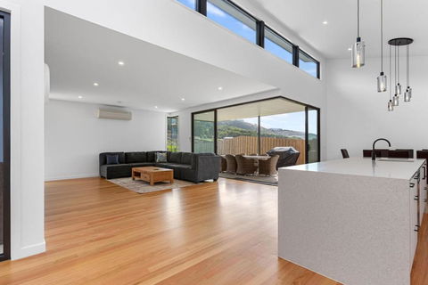 A Box Of Moonlight - Lennox Head Accommodation 0