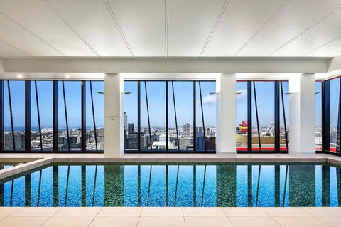 A Chic & Comfy 2BR Apt On Collins With City Views - Lennox Head Accommodation 2