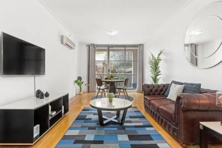 A Comfy Studio For 5 Next To Darling Harbour - Lennox Head Accommodation 1