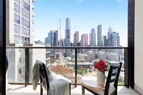 A Cozy 2BR Apt Near Melbourne Central City Views - Lennox Head Accommodation 2