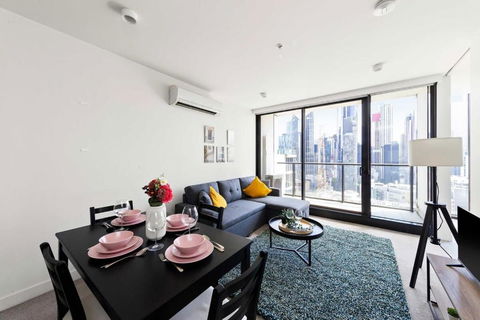 A Cozy 2BR Apt Near Melbourne Central City Views - Lennox Head Accommodation 1