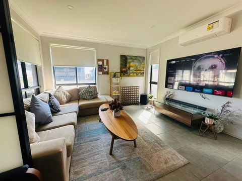 A Private Ensuite With AC And TV - Lennox Head Accommodation 1