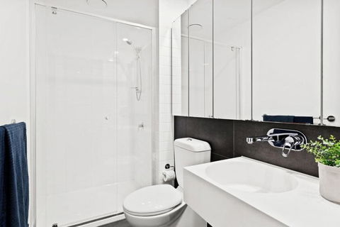 A Stylish 2BR Apt Next To Southern Cross With City Views - Lennox Head Accommodation 3