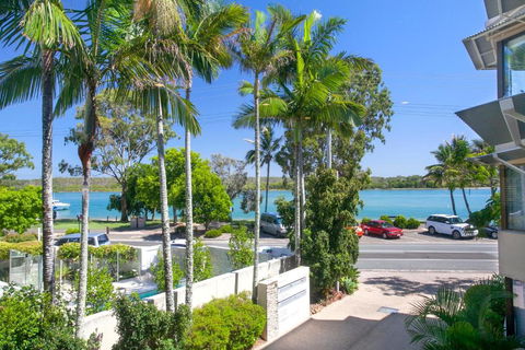 Aarons Luxury Retreat - Lennox Head Accommodation 0
