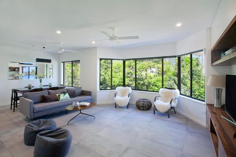 Aarons Luxury Retreat - Lennox Head Accommodation 4