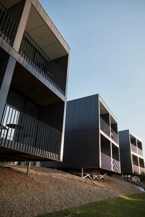 Accommodation @ Curlewis - Lennox Head Accommodation 2