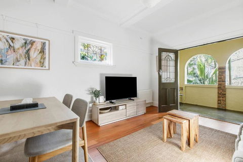 Acland Art Deco - Coastal Chic By St Kilda Beach - Lennox Head Accommodation 4