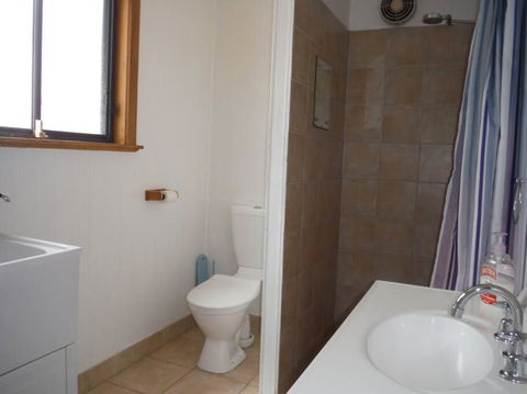 Aegean - Lennox Head Accommodation 1