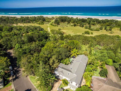 A Perfect Stay - Baby Blue - Lennox Head Accommodation 1